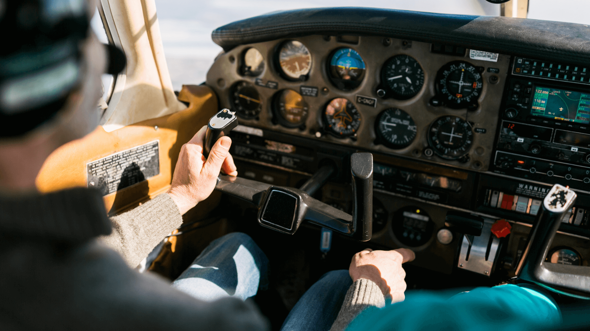 What to Expect During Your First Flight Lesson - STP Flight